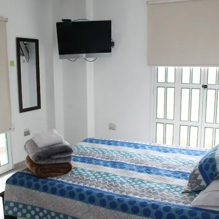 Apartahotel Avverato Guatape Exterior photo